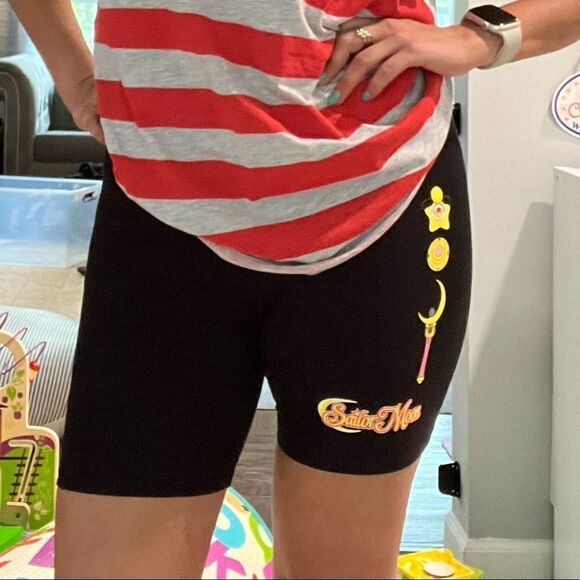 NWT Sailor Moon Graphic Bike Shorts XS - Picture 4 of 6
